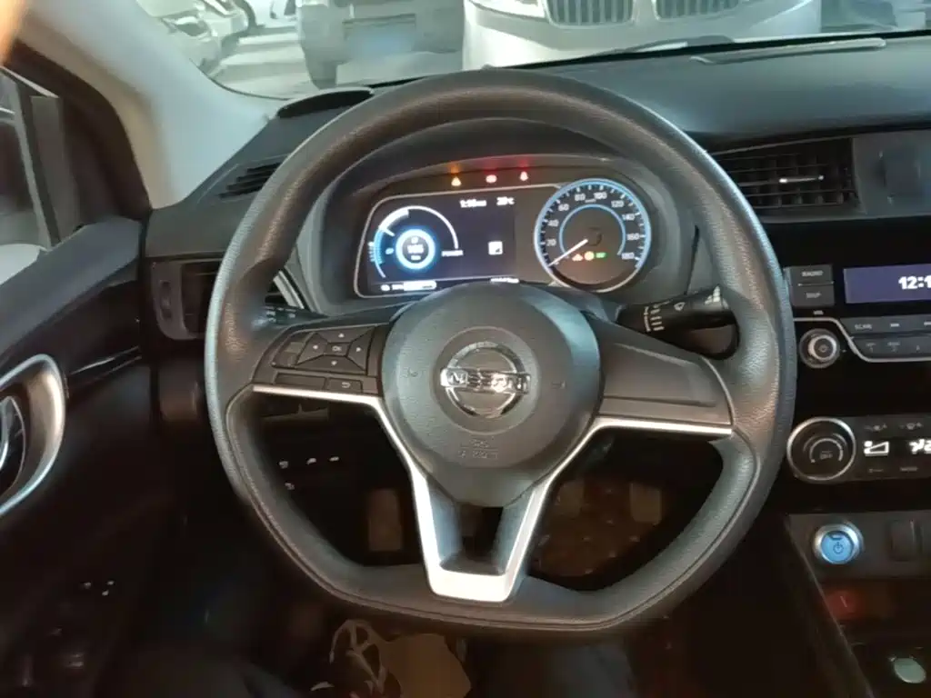 Nissan Sylphy EV — миниатюра 11