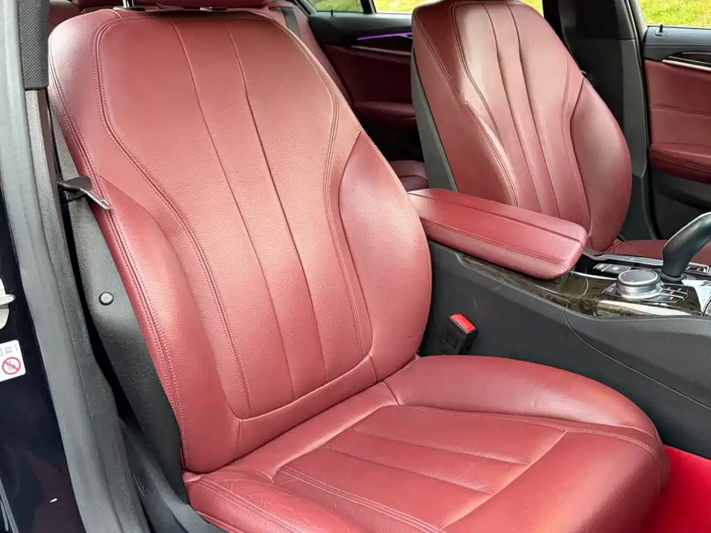 BMW 5 Series — миниатюра 10