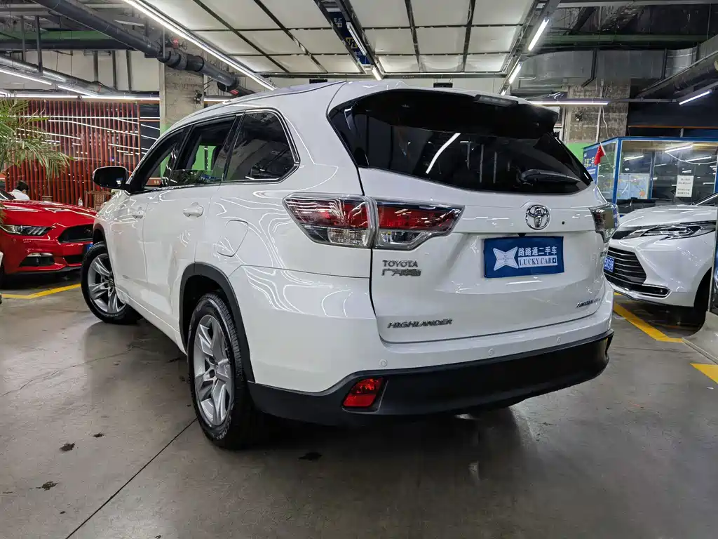 Toyota Highlander — миниатюра 4