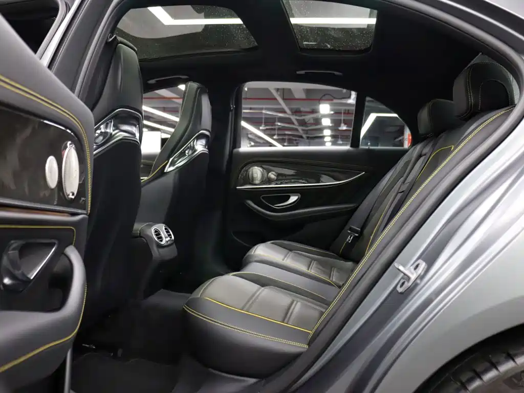 Mercedes-Benz E-Class AMG — миниатюра 21