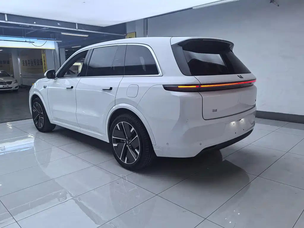 Li Auto L8 2025 Ultra