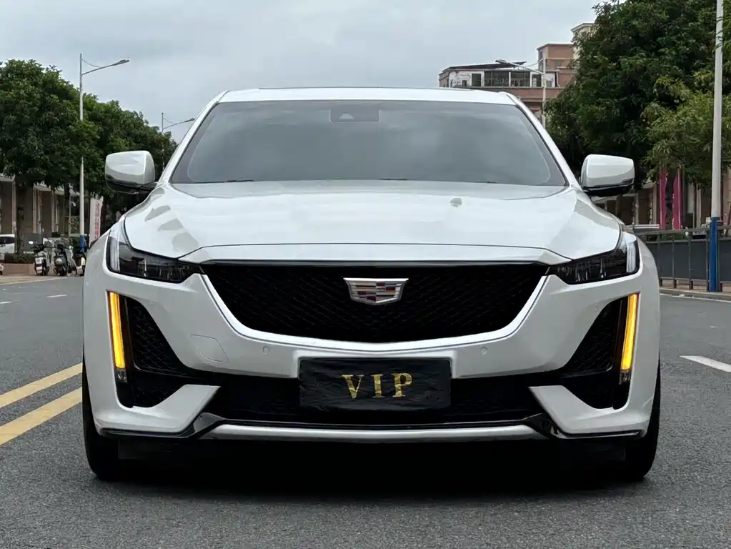 Cadillac CT5 — миниатюра 2