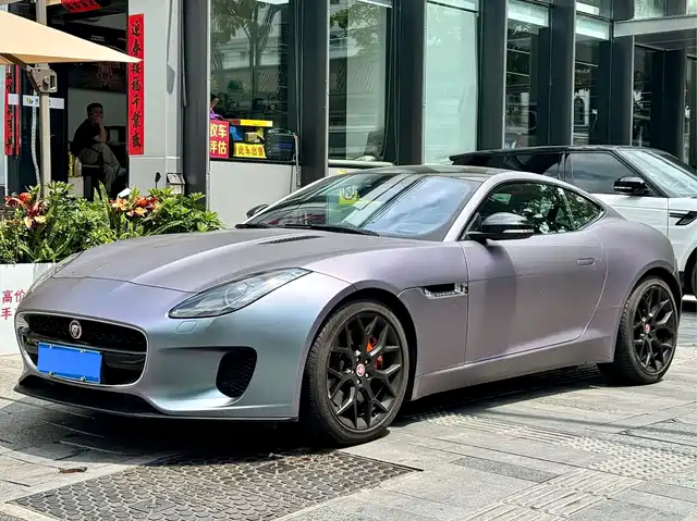 JAGUAR F TYPE