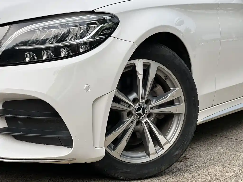 Mercedes-Benz C-Class — миниатюра 5
