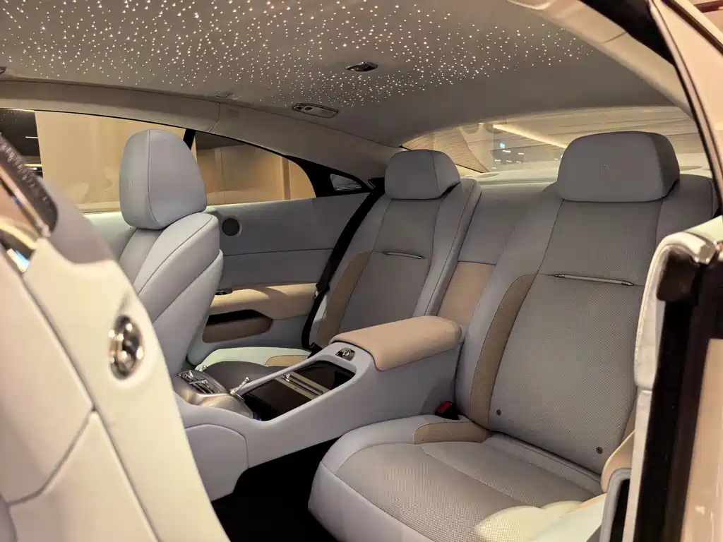 Rolls-Royce Wraith — миниатюра 12