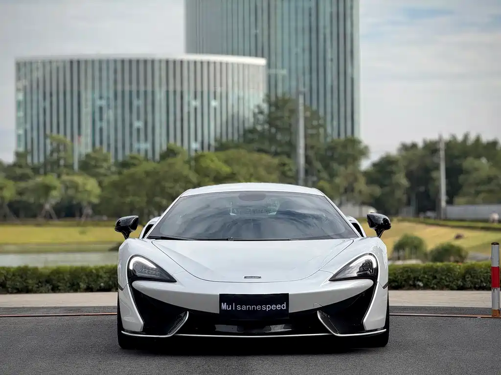 MCLAREN 570
