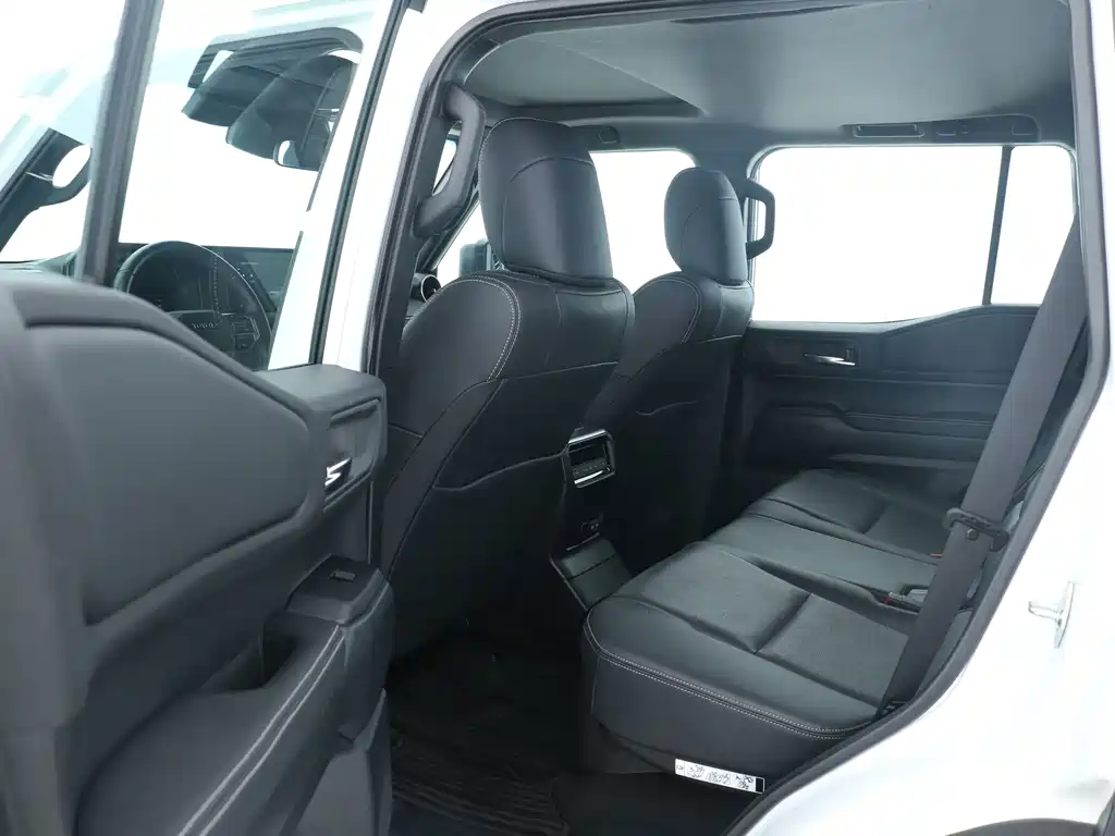 Toyota Prado — миниатюра 9