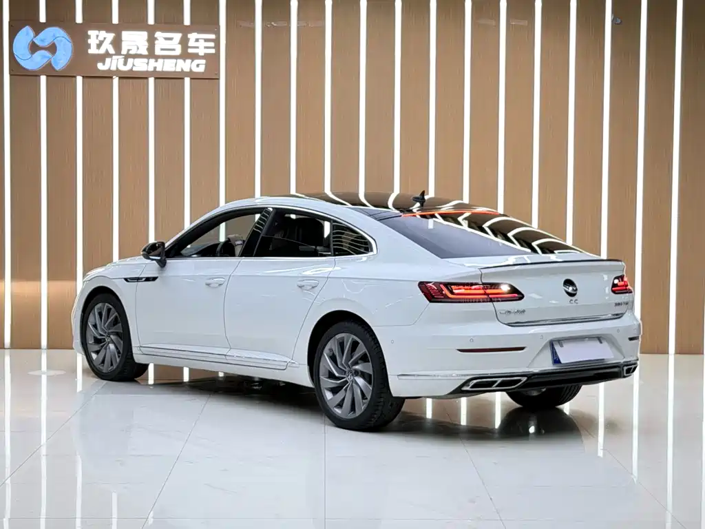 Volkswagen CC — миниатюра 7