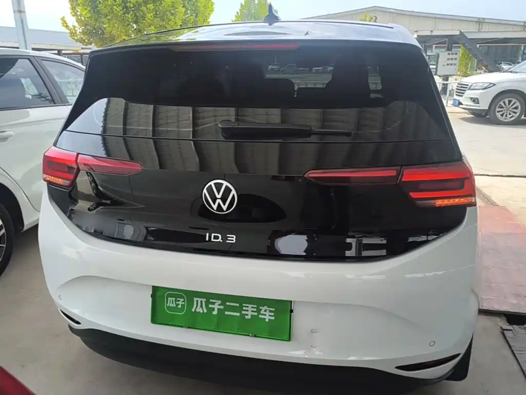 Volkswagen ID.3 — миниатюра 6