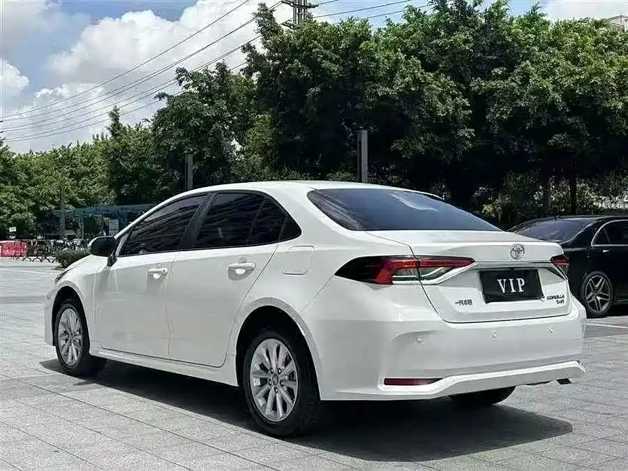 Toyota Corolla — миниатюра 7