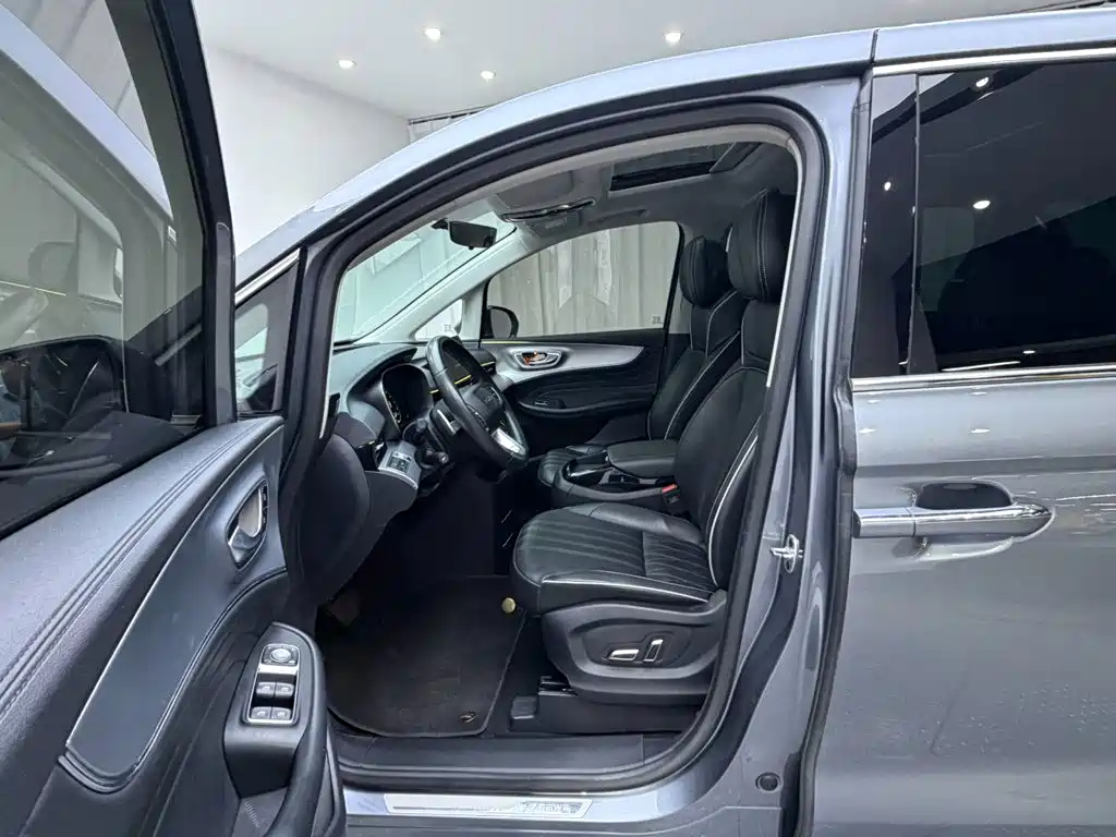 Roewe iMAX8 — миниатюра 16