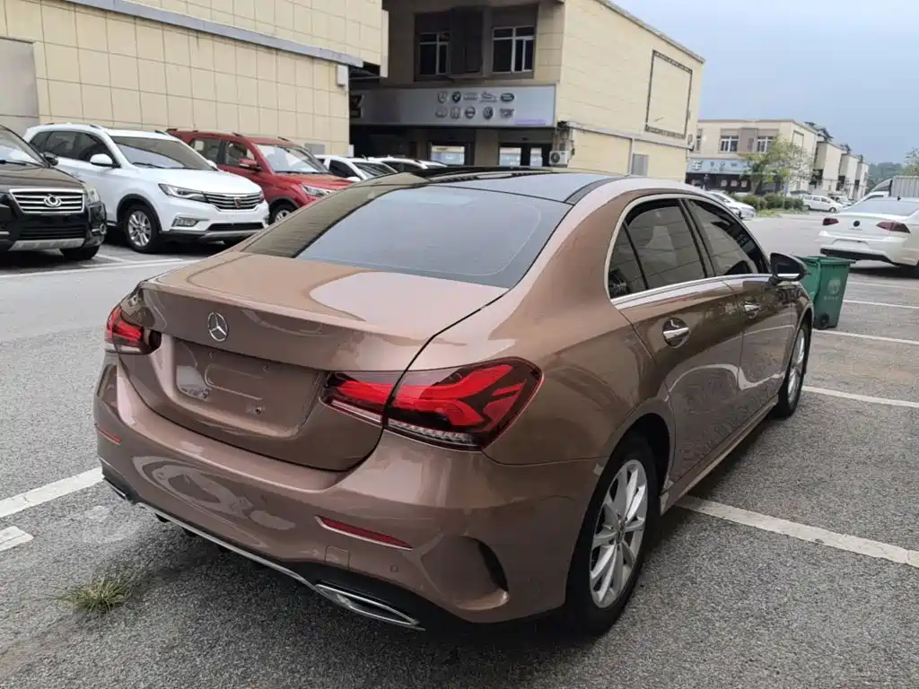 Mercedes-Benz A-Class — миниатюра 7