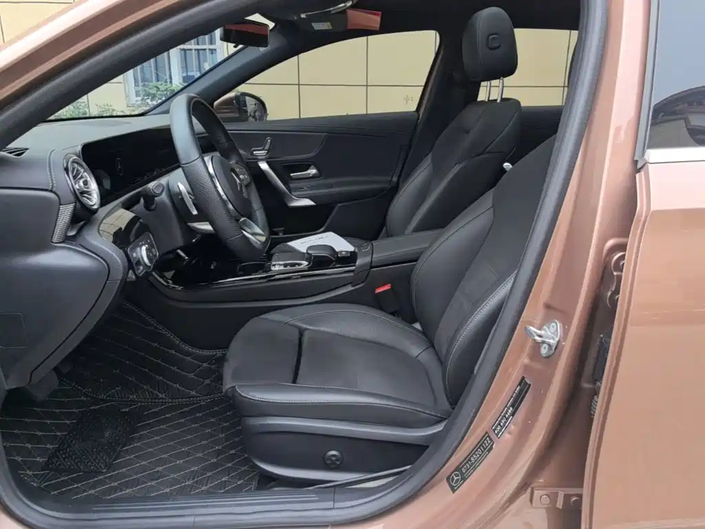 Mercedes-Benz A-Class — миниатюра 15