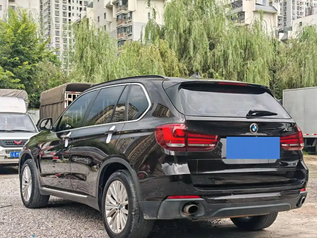 BMW X5 (Import) — миниатюра 7