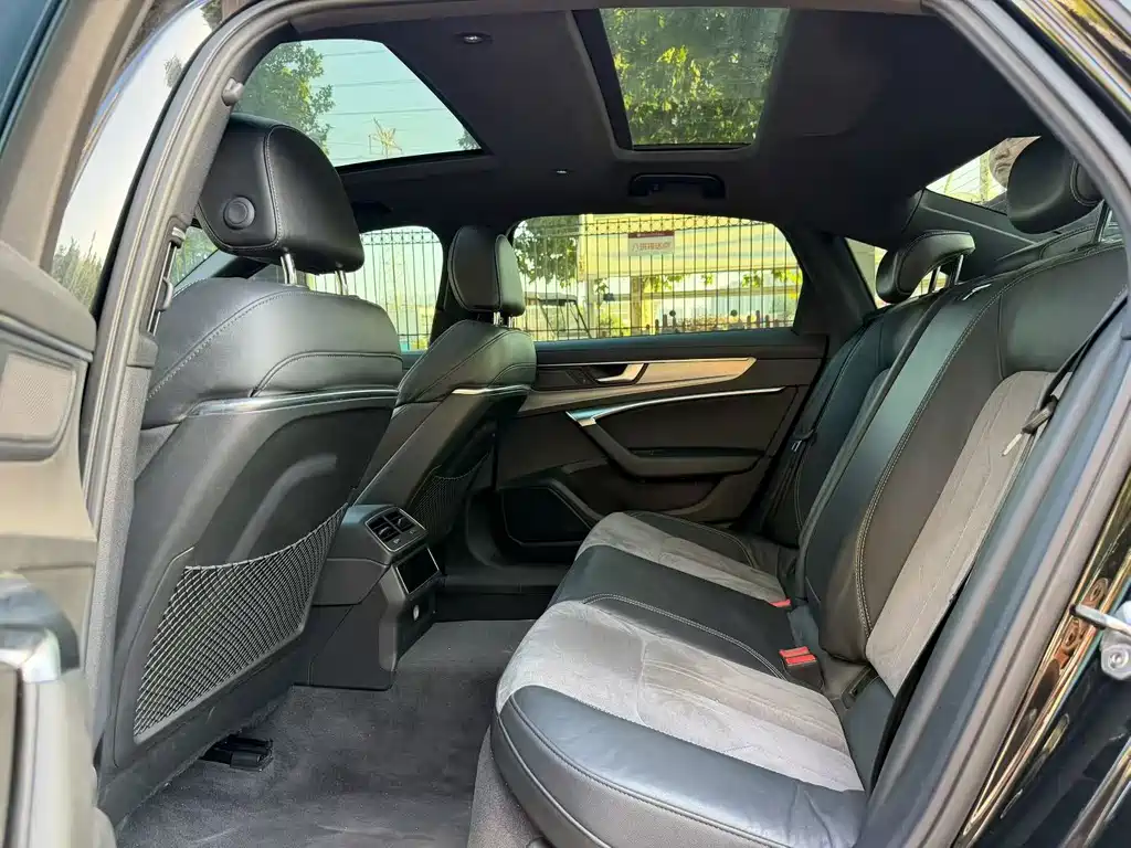 Audi A6L — миниатюра 6