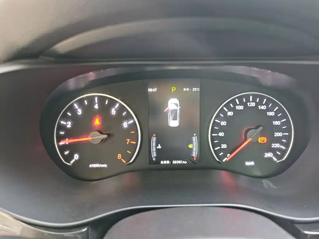 BYD MAX — миниатюра 12