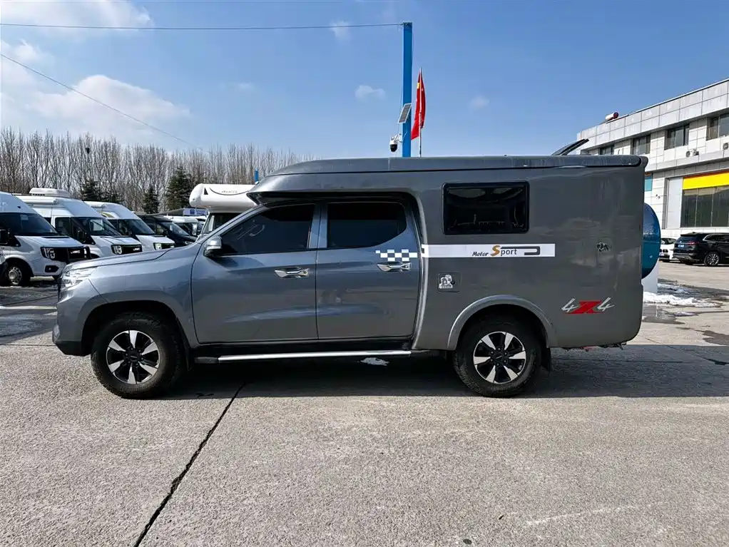 Changan F70 2023 2.4T AT