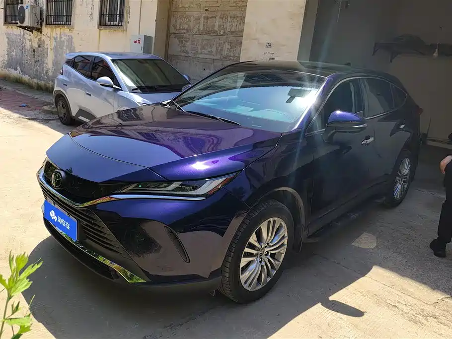 Купить Toyota Harrier