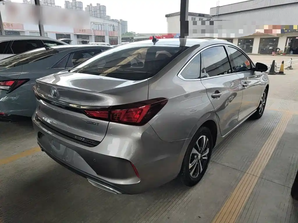 Changan Eado — миниатюра 7