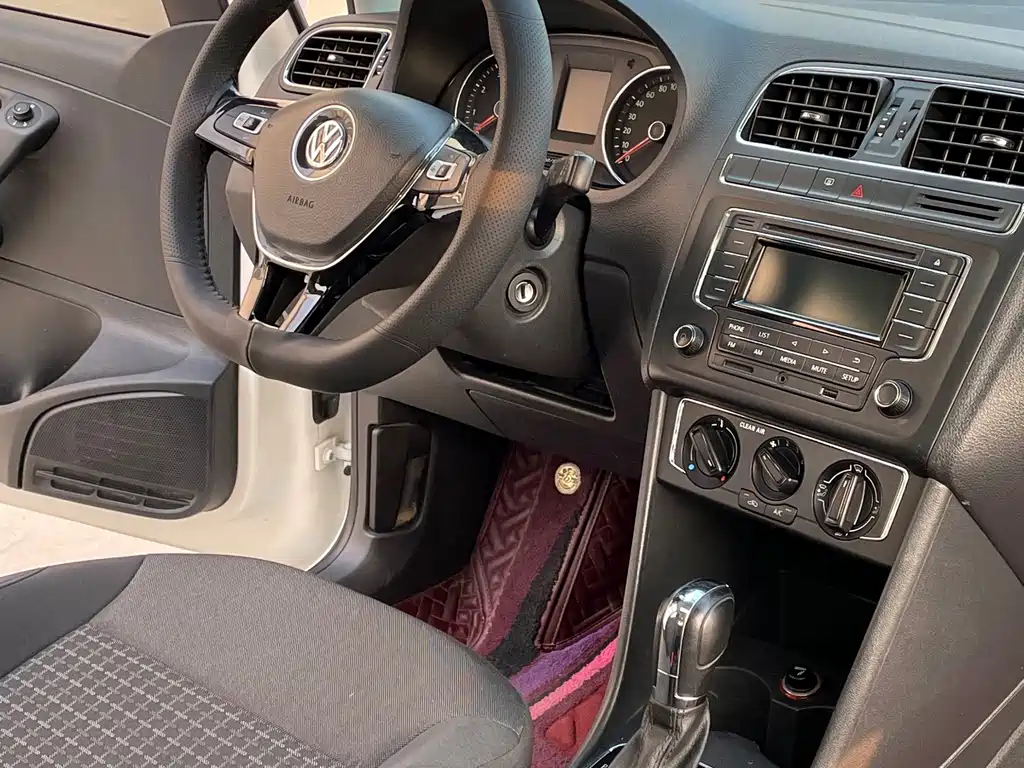 Volkswagen Polo — миниатюра 10