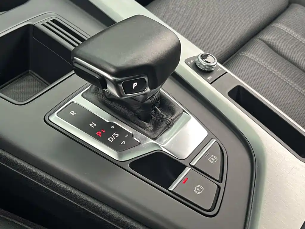 Audi A4L — миниатюра 10