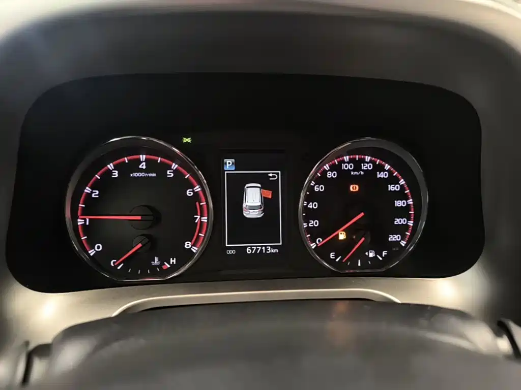 Toyota RAV4 — миниатюра 12