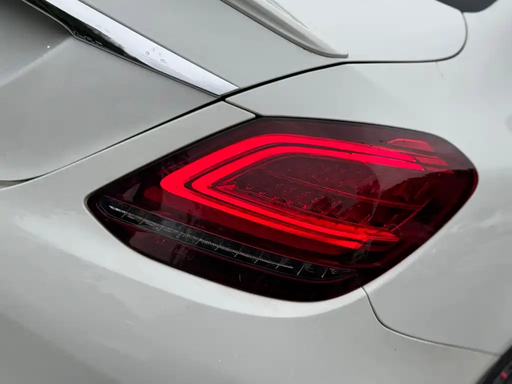Mercedes-Benz C-Class — миниатюра 15