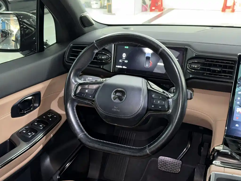 NIO NIO ES8