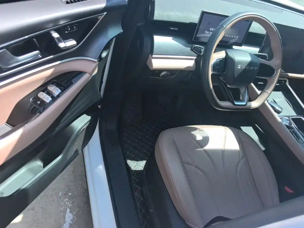 Chery Tiggo 8L — миниатюра 16