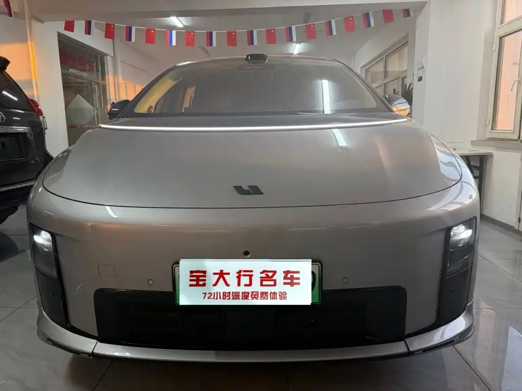 Li Auto Li i8 — миниатюра 2