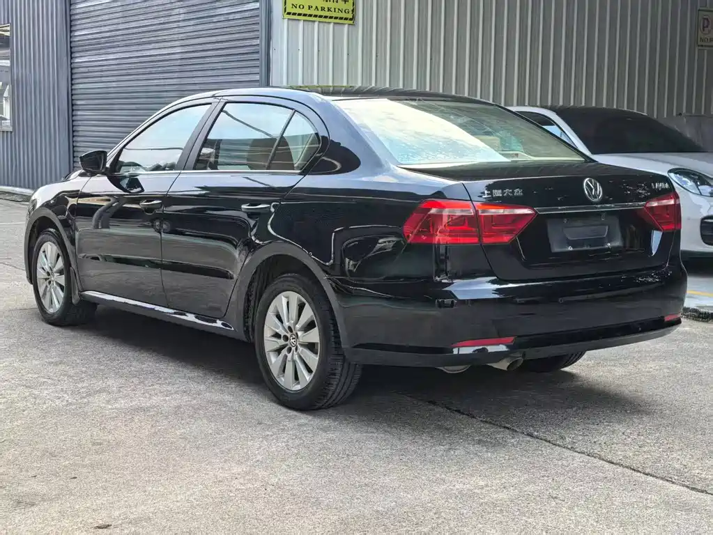 Volkswagen Lavida — миниатюра 6
