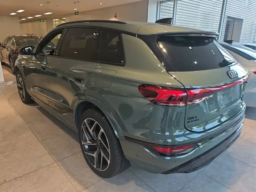 Audi Q6L e-tron — миниатюра 5