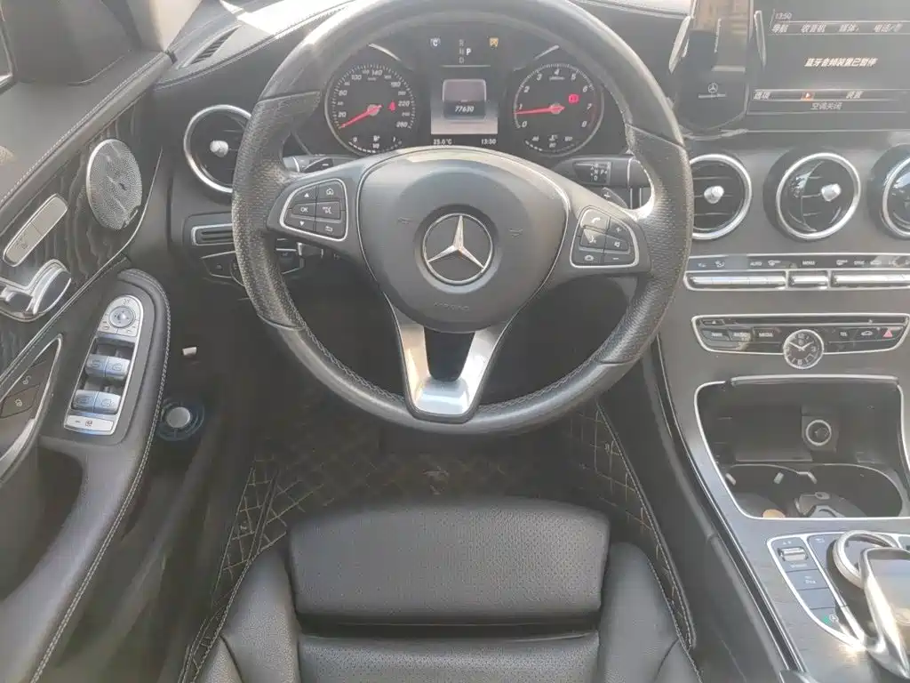 Mercedes-Benz C-Class — миниатюра 6