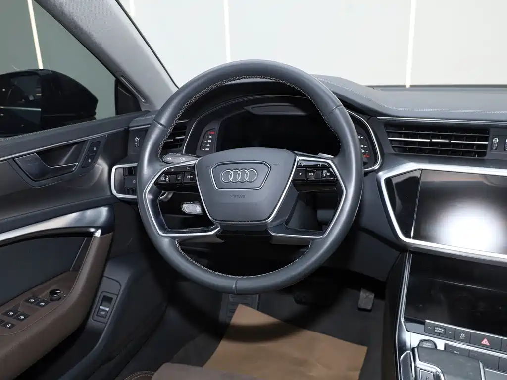 Audi A7L — миниатюра 13