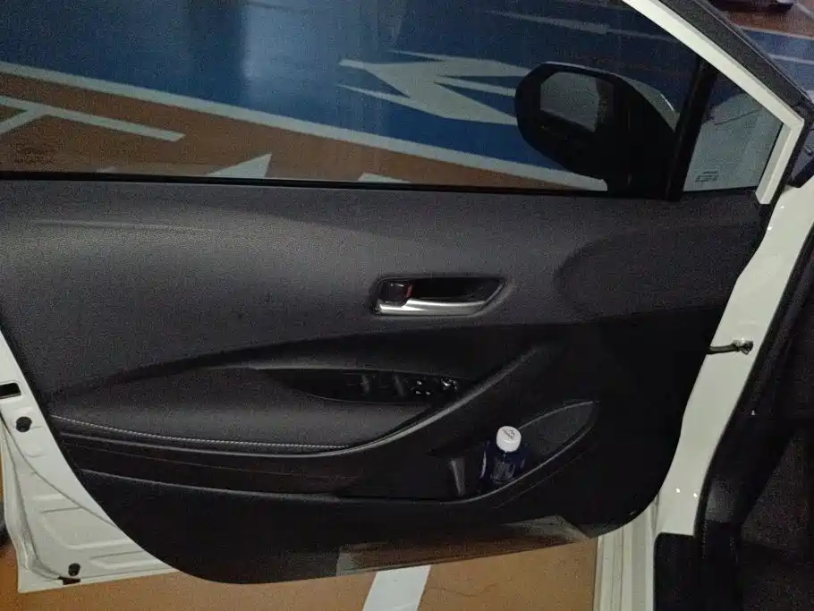 Toyota Corolla — миниатюра 7