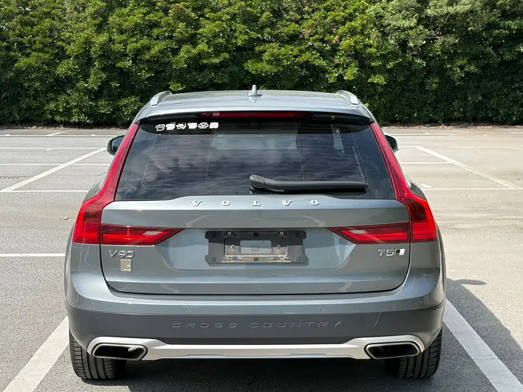 Volvo V90 — миниатюра 6
