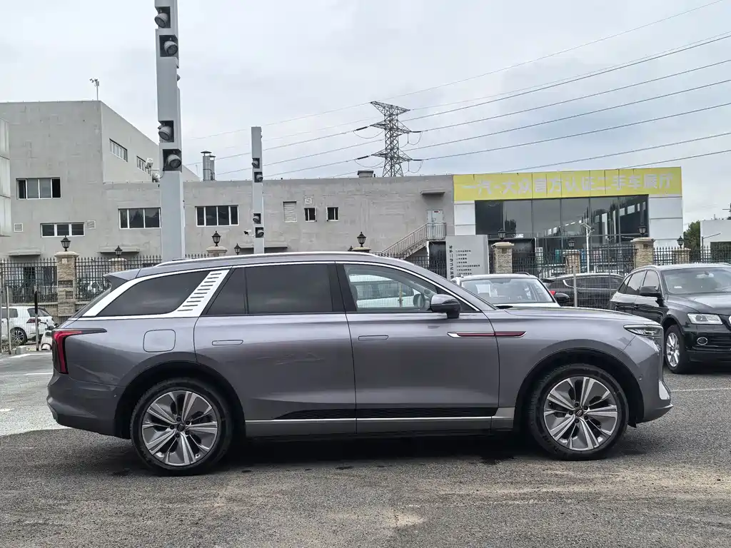 Hongqi Hongqi E-HS9 — миниатюра 3