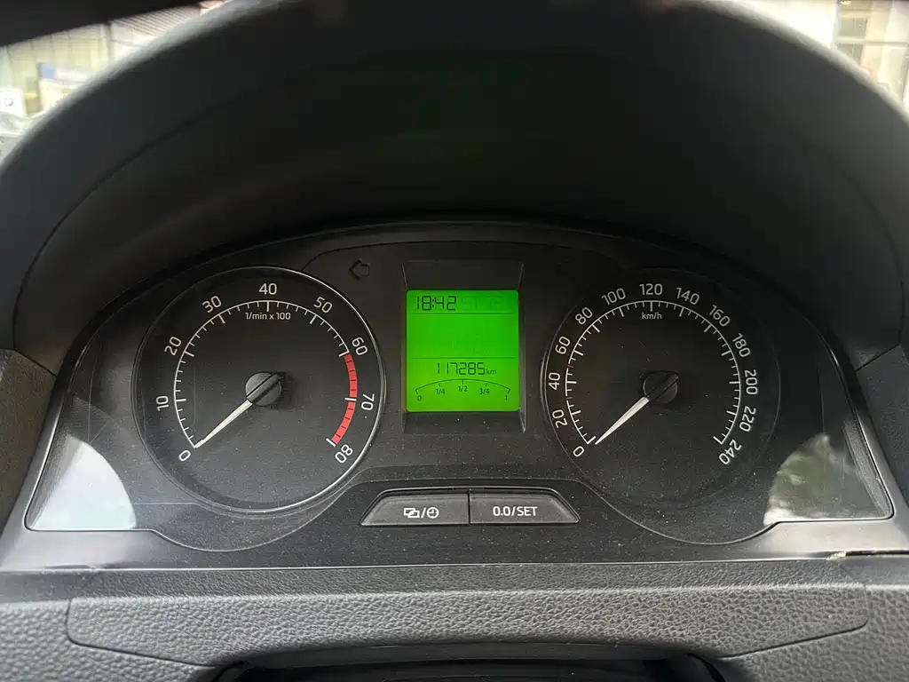 Skoda Rapid — миниатюра 8