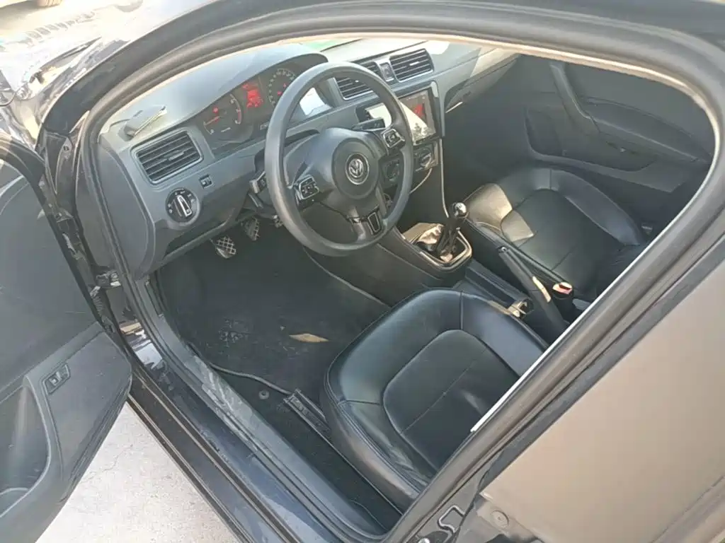 Volkswagen Santana — миниатюра 16