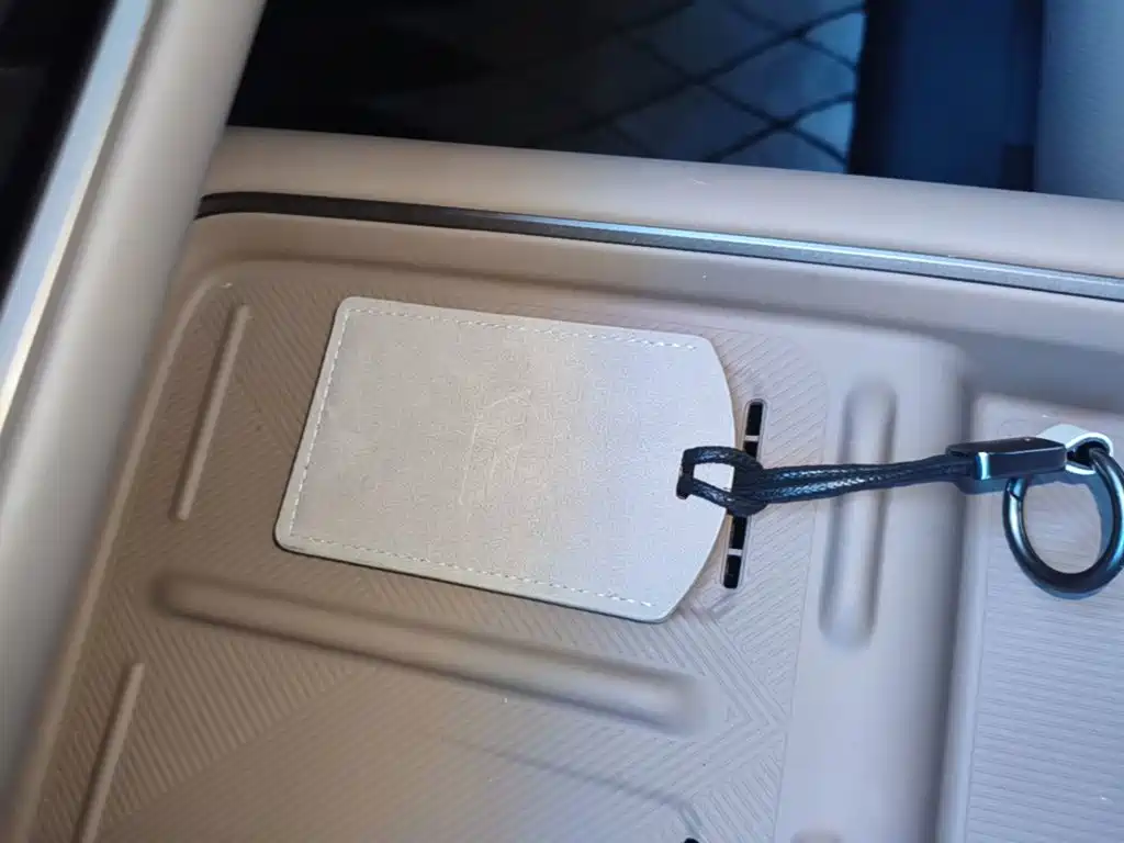 Li Auto Идеальный i6 — миниатюра 9