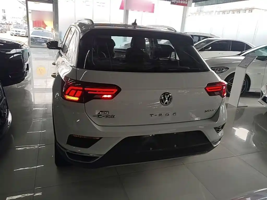 Volkswagen T-Roc — миниатюра 6