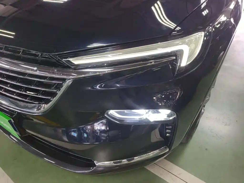 Buick Enclave — миниатюра 24