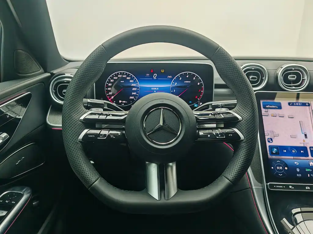 Mercedes-Benz C-Class — миниатюра 15