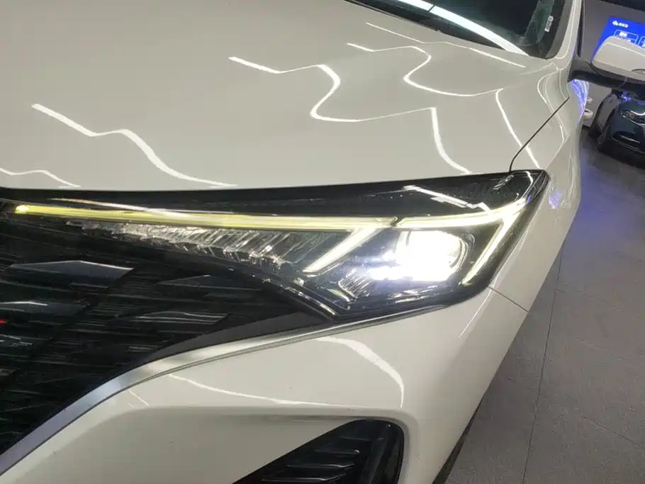 Changan Eado — миниатюра 5