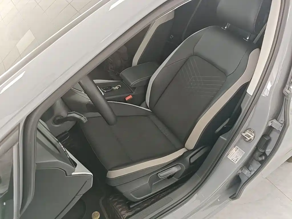 Volkswagen Golf — миниатюра 15