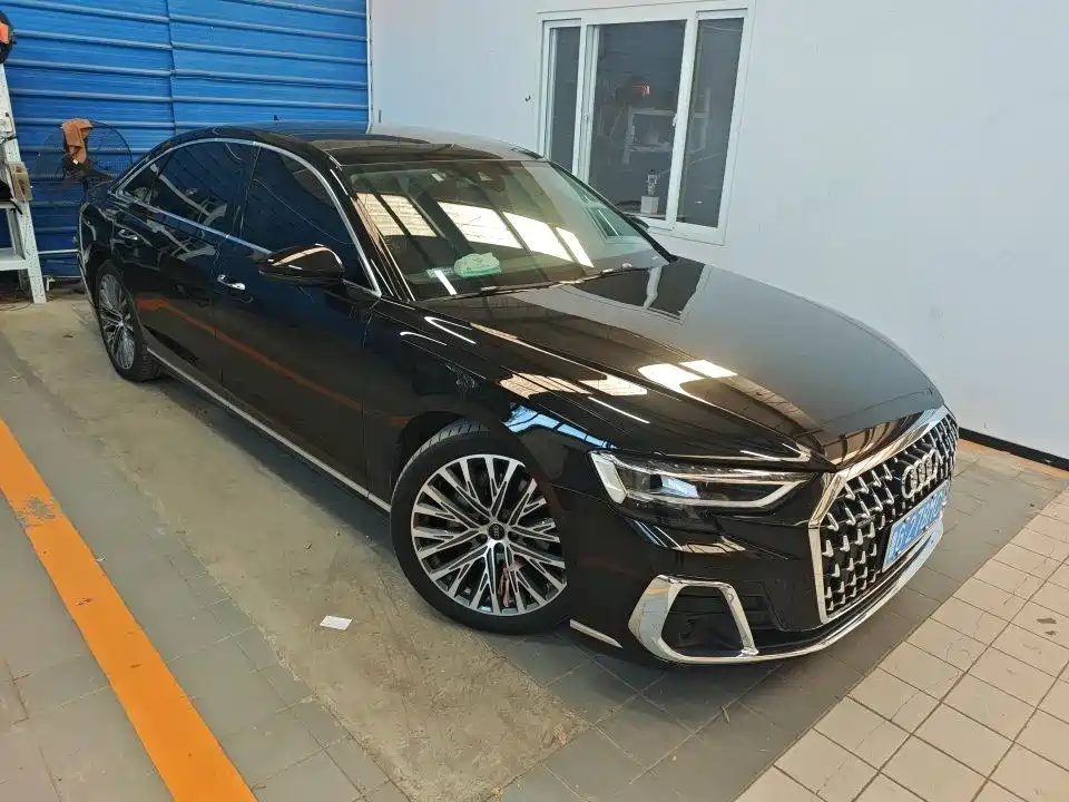 Audi A8 — миниатюра 4