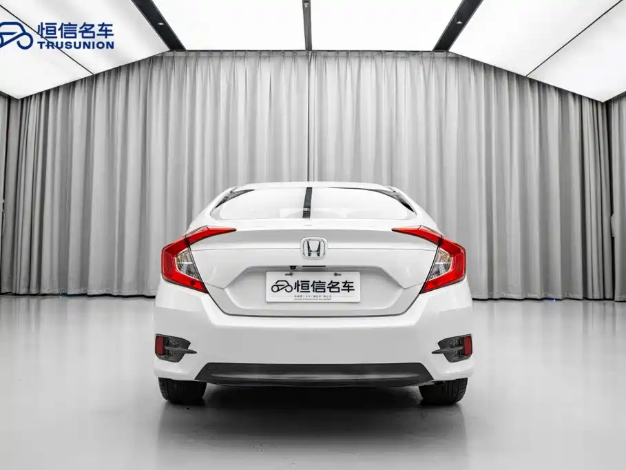 Honda Civic — миниатюра 6