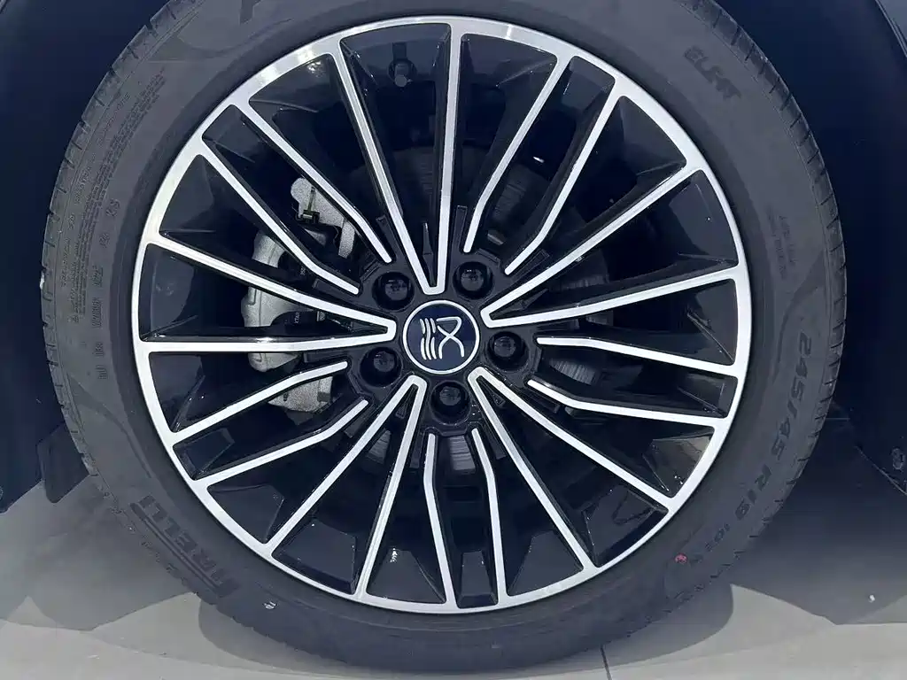 BYD Han — миниатюра 3