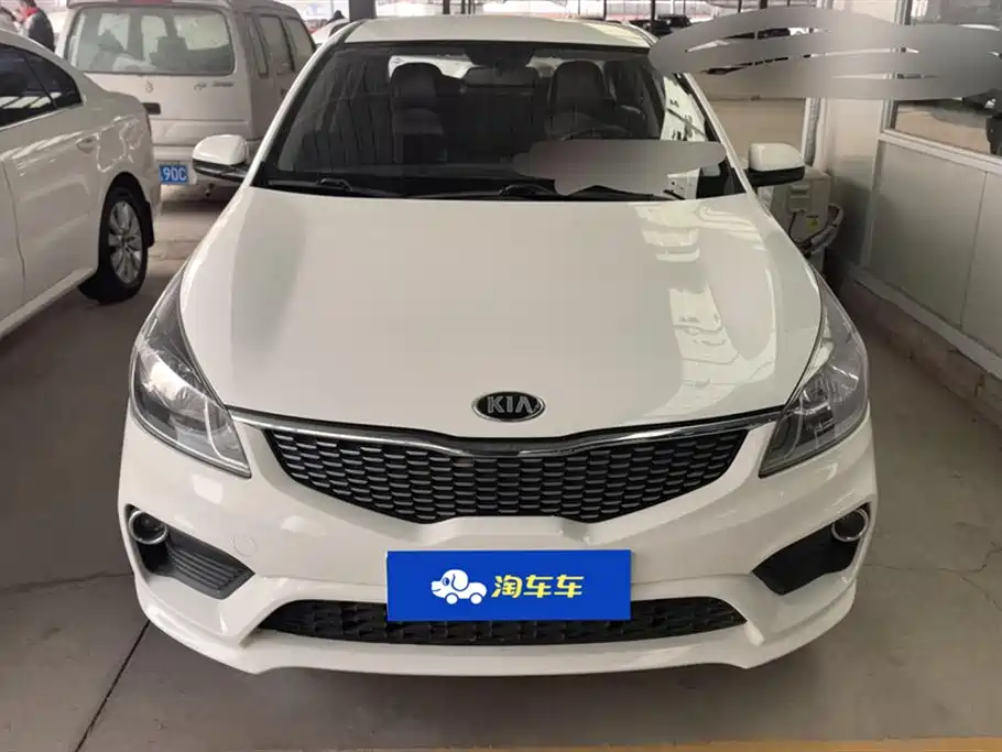 KIA K2