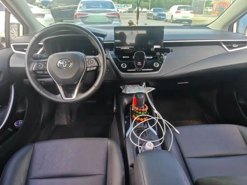 Toyota Corolla — миниатюра 10